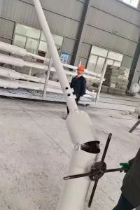 可傾倒燈桿