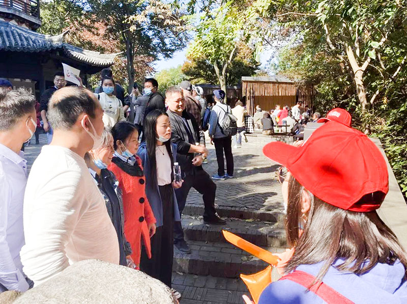 成峰重陽節(jié)登山活動1.jpg 成峰重陽節(jié)登山活動1.jpg